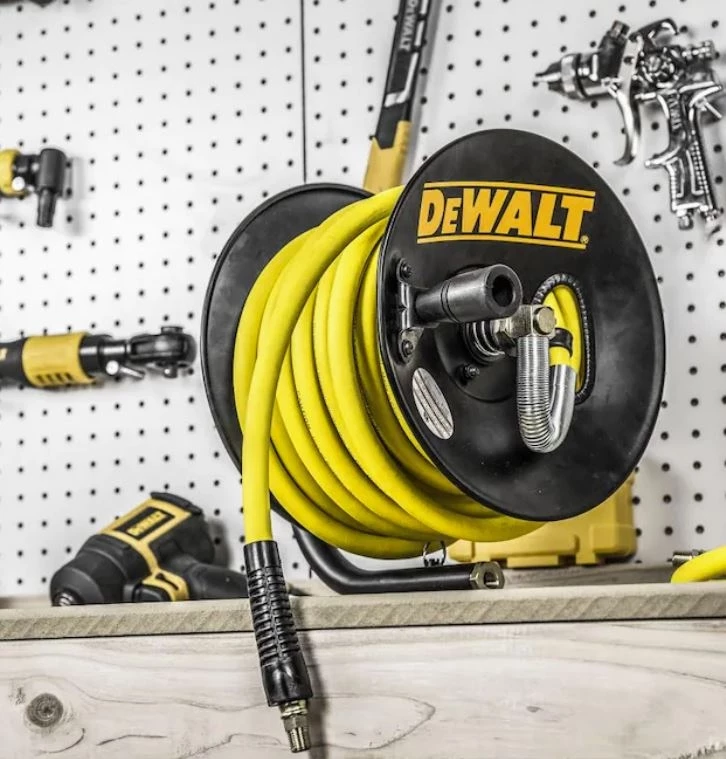DeWalt 3/8-in Kink Free 50-ft Rubber Air Hose 4 DeWalt 3/8-in Kink Free 50-ft Rubber Air Hose - Image 2