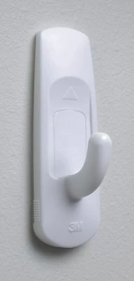 3M Command Medium Hooks 4 3M Command Medium Hooks - Image 2