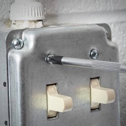 Milwaukee Cushion Grip Screwdriver Kit - 6 PC -Home Improvement Sales Shop 48 22 2886 b