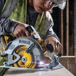 DeWalt DCS573B 20V MAX* 7-1/4 Inch Brushless Cordless Circular Saw 5 DeWalt DCS573B 20V MAX* 7-1/4 Inch Brushless Cordless Circular Saw -Home Improvement Sales Shop 489093 1