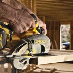 DeWalt DCS578X1 Flexvolt 60V Max* Brushless 7 1/4 Inch Cordless Circular Saw with Brake Kit -Home Improvement Sales Shop 489513 2
