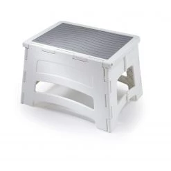 Rubbermaid 1-Step Plastic Folding Stool