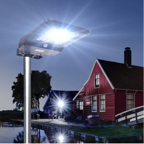 Wagan Tech Solar + LED Floodlight 1600 13 Wagan Tech Solar + LED Floodlight 1600 - Image 11