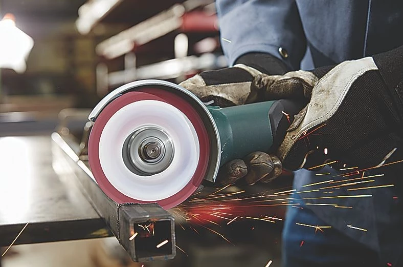 Lenox METALMAX Diamond Edge Cutoff Wheel, 4" x 5/8", Angle Grinder 6 Lenox METALMAX Diamond Edge Cutoff Wheel, 4" x 5/8", Angle Grinder - Image 4