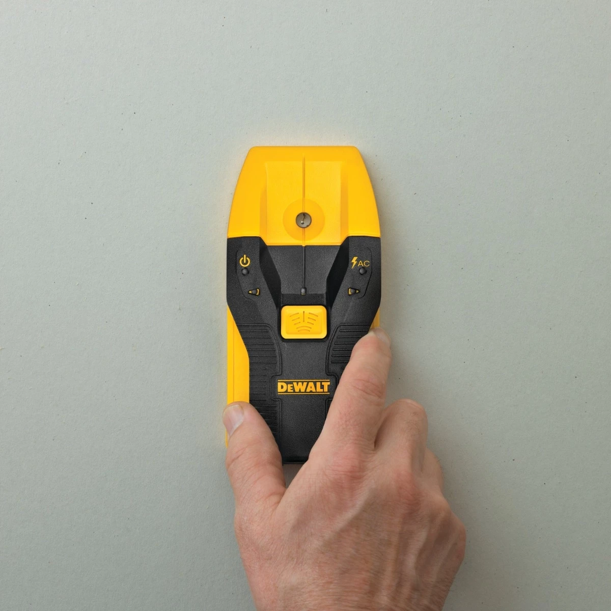 DeWalt 3/4 In. Stud Finder 5 DeWalt 3/4 In. Stud Finder - Image 3