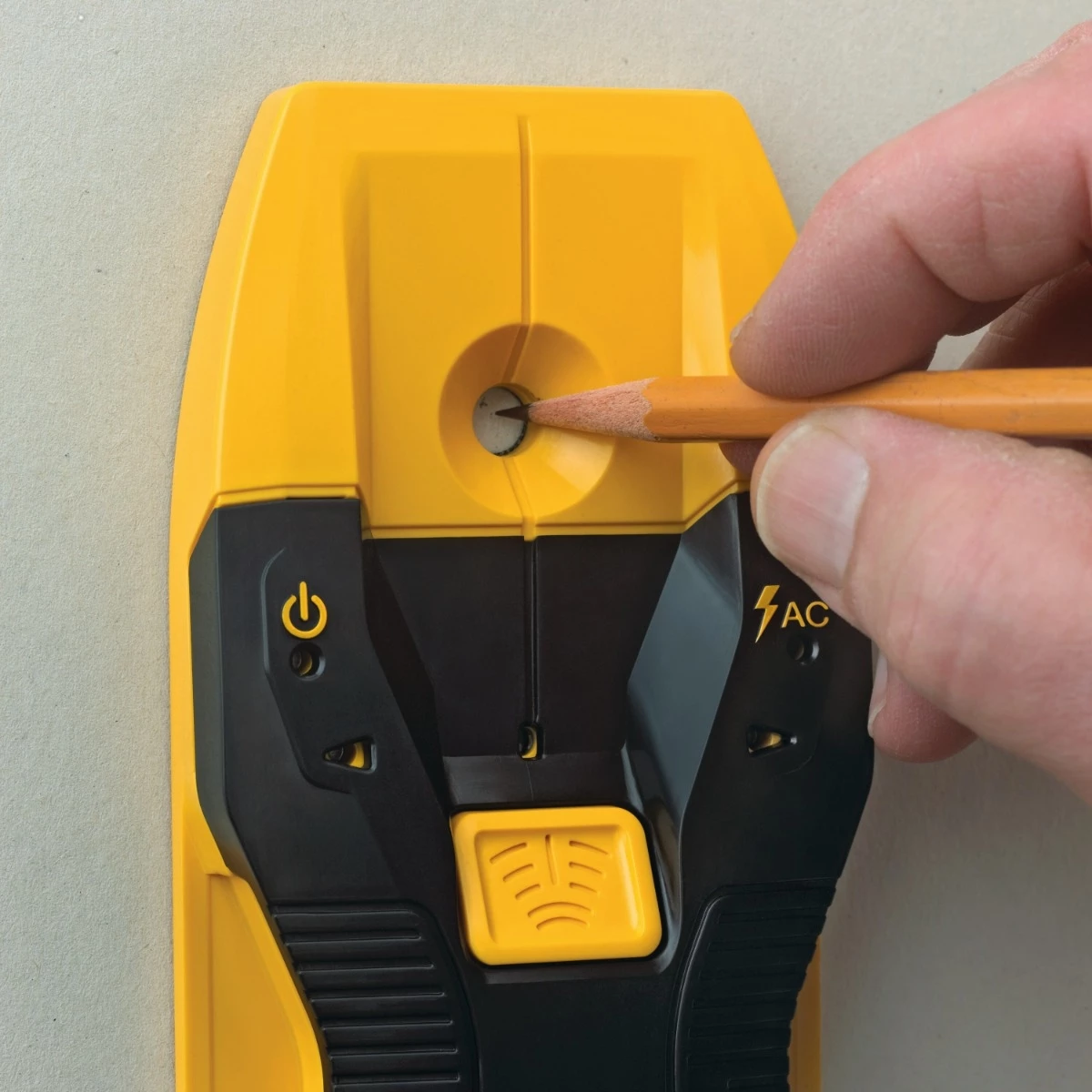 DeWalt 3/4 In. Stud Finder 6 DeWalt 3/4 In. Stud Finder - Image 4