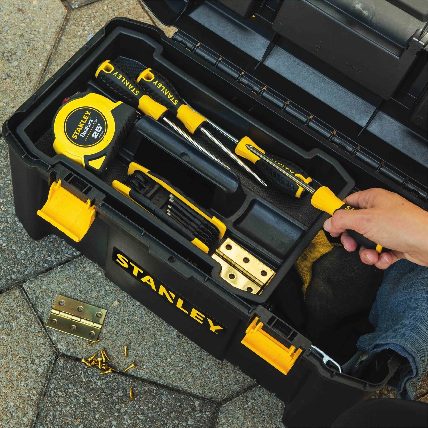 Stanley 19" Essential™ Toolbox 7 Stanley 19" Essential™ Toolbox - Image 5