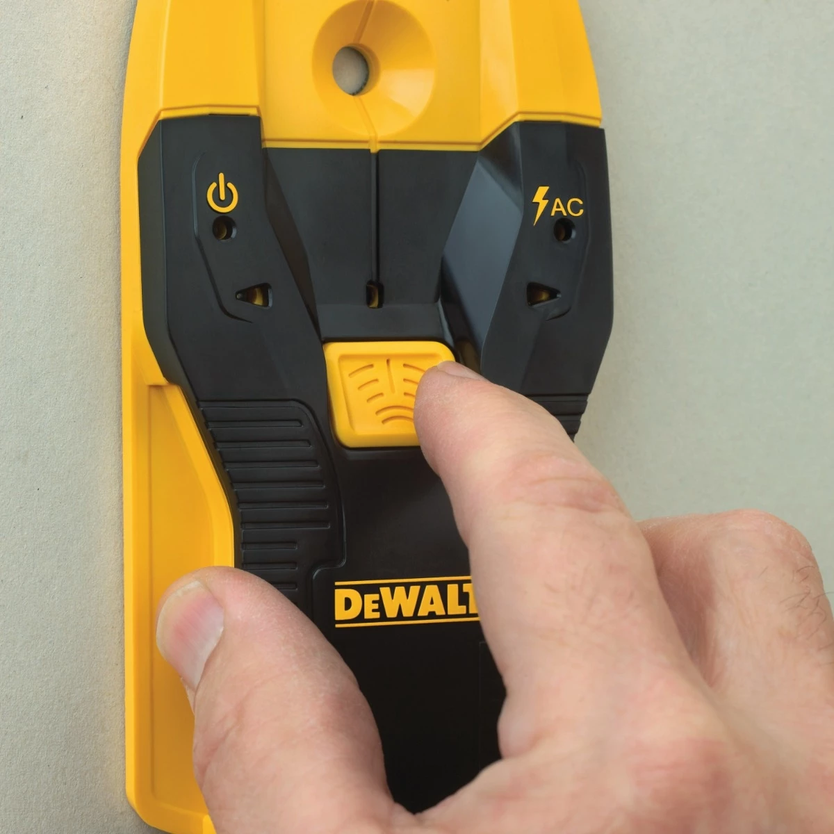 DeWalt 3/4 In. Stud Finder 7 DeWalt 3/4 In. Stud Finder - Image 5