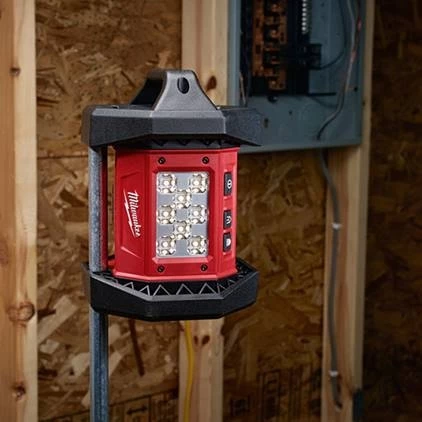 Milwaukee M18 Rover LED Flood Light 4 Milwaukee M18 Rover LED Flood Light - Image 2
