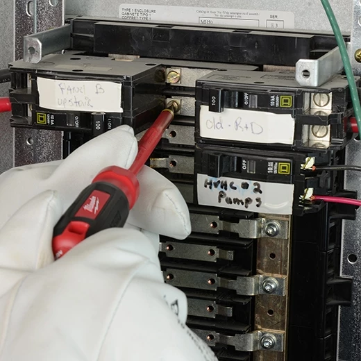 Milwaukee 3 PC 1000V Insulated Screwdriver Set 6 Milwaukee 3 PC 1000V Insulated Screwdriver Set - Image 4