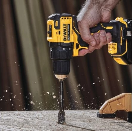 DeWalt Atomic 20V MAX* Brushless Compact 1/2 in. Drill/Driver Kit 5 DeWalt Atomic 20V MAX* Brushless Compact 1/2 in. Drill/Driver Kit - Image 3