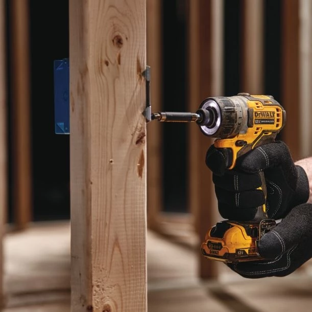 DeWalt Extreme 12V MAX* Brushless 1/4 in. Cordless Screwdriver Kit 6 DeWalt Extreme 12V MAX* Brushless 1/4 in. Cordless Screwdriver Kit - Image 4