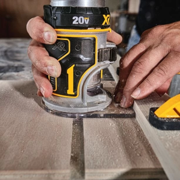 DeWalt 20V MAX* XR® Brushless Cordless Compact Router 11 DeWalt 20V MAX* XR® Brushless Cordless Compact Router - Image 9